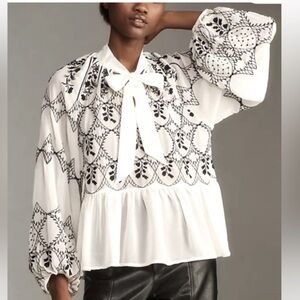 ANTHROPOLOGIE WHITE AND BLACK EMBROIDERED LONG SLEEVE TIE NECK BLOUSE XS/ S NWT